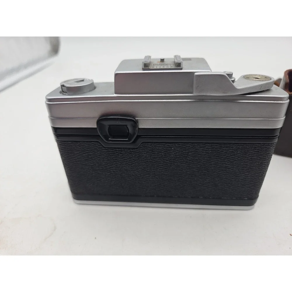 Nikkorex 35MM Film Camera Made in Japan - FOR PARTS SEE NOTES